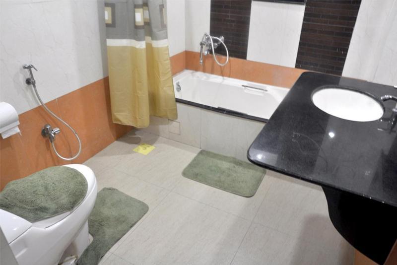 Sharan Hotel Shirdi Bagian luar foto